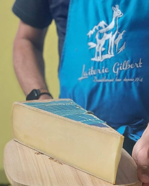 Comté AOP Cyclamen bleu